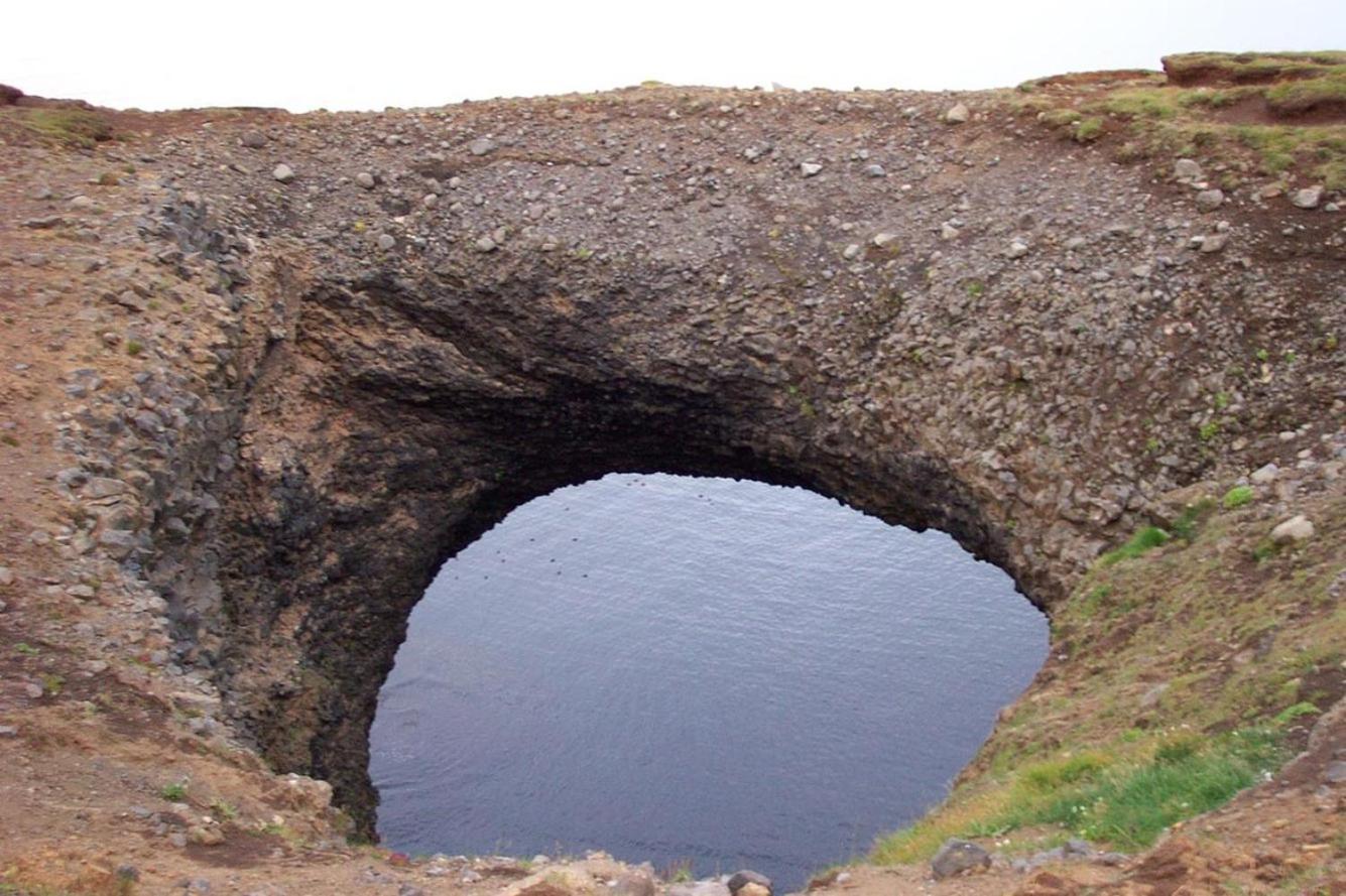 Cave Apartment Þórshöfn Esterno foto
